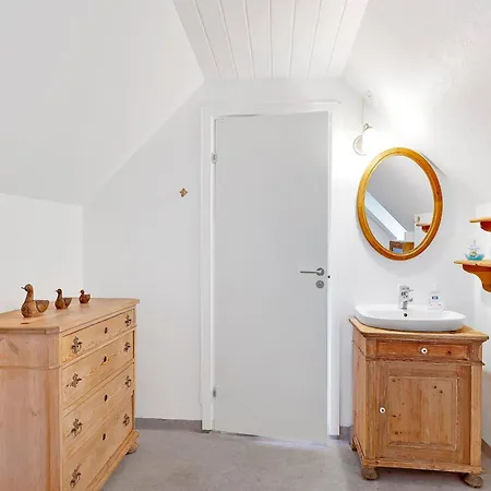 Awesome In Ebeltoft With 2 Bedrooms And Internet בית נופש Knebel