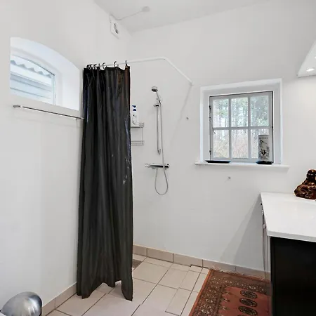 Awesome In Ebeltoft With 2 Bedrooms And Internet Knebel